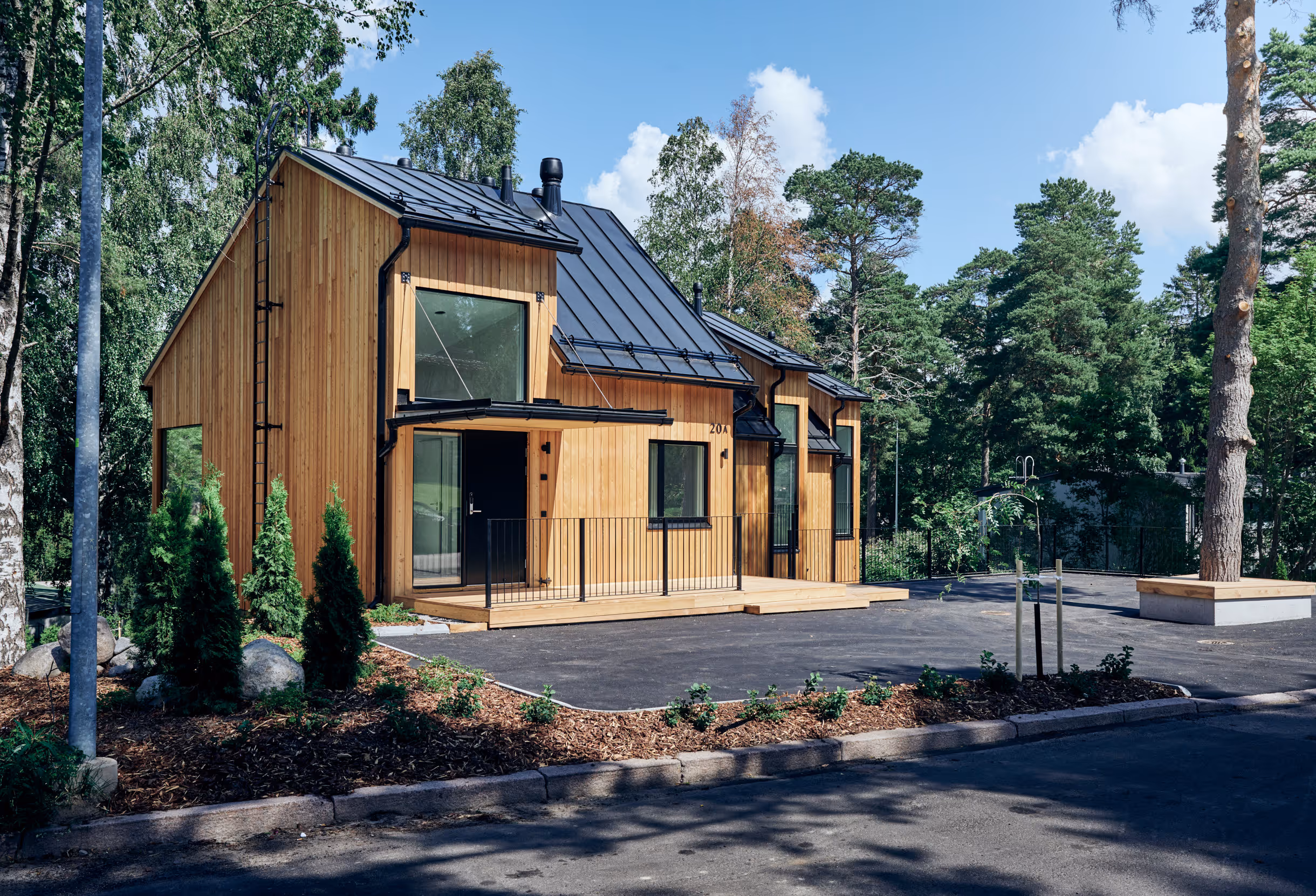 Paasitien kolmoset